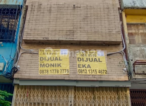 Gunung Sahari Shop House, 60M² Needs Renovation