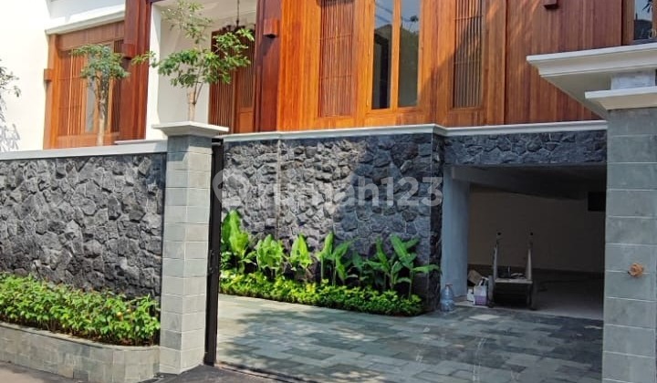 Rumah Kemang Brand New Fully Furnished Strategis Rumah Kemang Brand New Fully Furnished Strategis