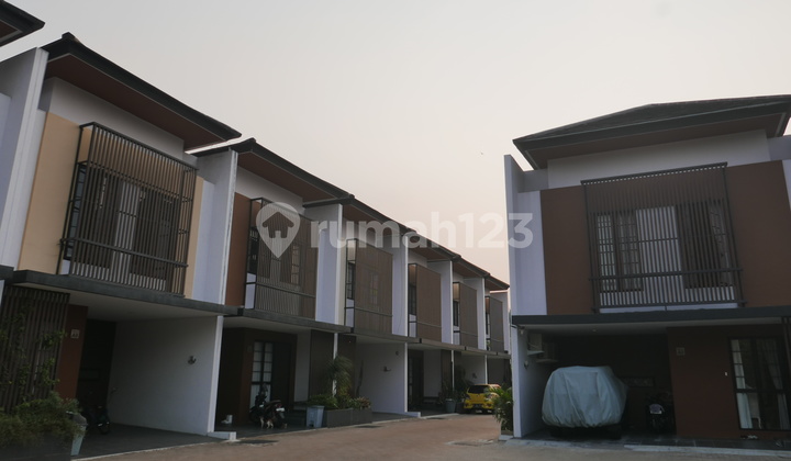 Royale Bintaro Residence 3 - Rumah Modern 2 Lantai Lokasi Strategis di Bintaro Royale Bintaro Residence 3 - Rumah Modern 2 Lantai Lokasi Strategis di Bintaro