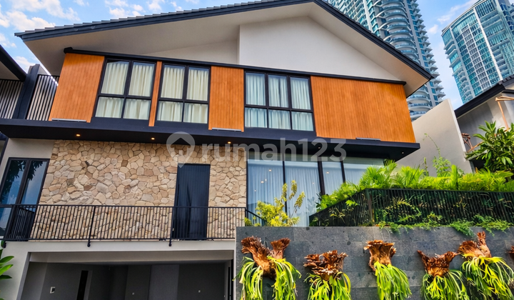 Rumah Modern Tropis Terbaru di Kemang Siap Jadi Tempat Terbaik untuk Memulai Hidup Baru Rumah Modern Tropis Terbaru di Kemang Siap Jadi Tempat Terbaik untuk Memulai Hidup Baru