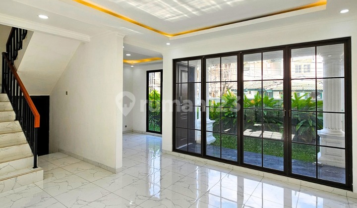 New American Classic House With Pool Ready to Occupy in Bintaro - Tangsel 2