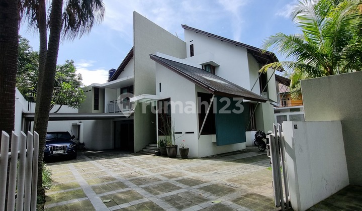 Luxury Tropical House Jakarta Selatan