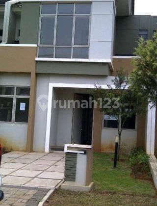 For Sale House in Naturale Foresta - BSD with SHM Certificate 2