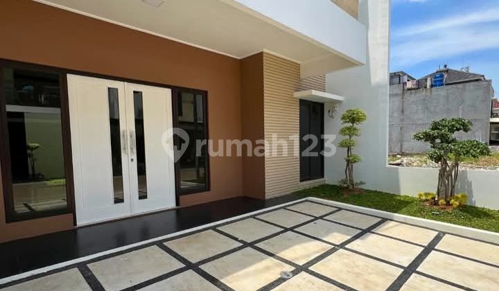 Rumah Classic Mediteranian, 2 Lantai 1