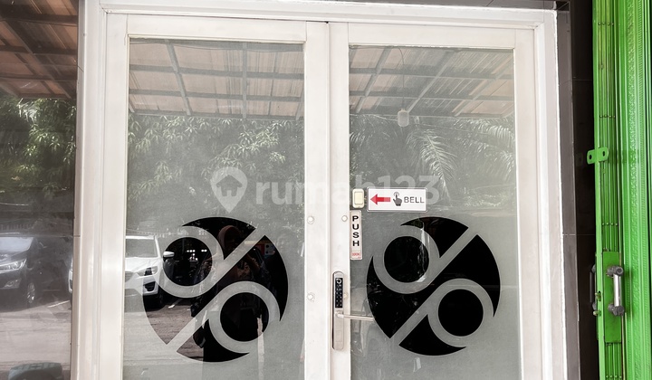 For Rent 4-Story Office Shophouse Semi-Furnished Ready to Occupy 2