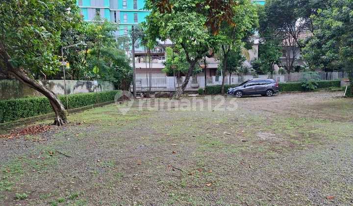 Land for Sale with Building Bonus Near Pejaten Village, Pasar Minggu, South Jakarta