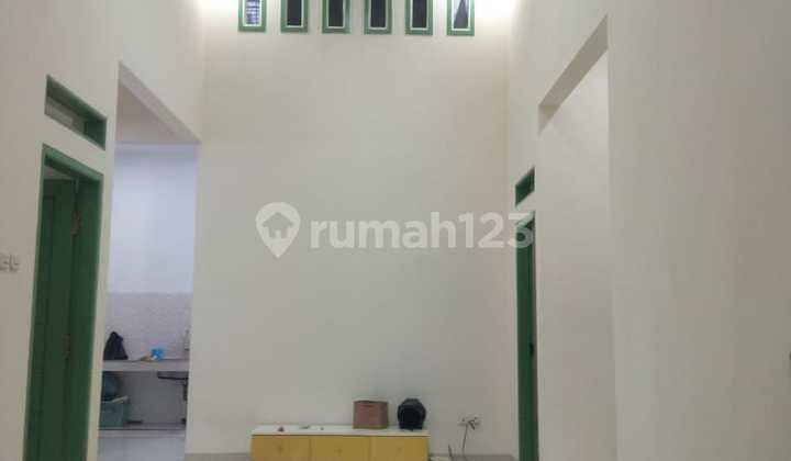 Ready-to-Occupy House Near Toll and LRT Access in Taman Galaxy, South Bekasi 2