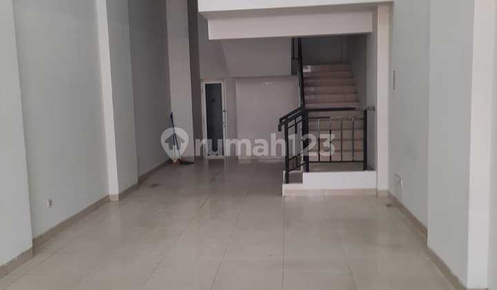 Dijual Ruko 3 Lantai di Komplek Ruko Emerarld Summarecon Bekasi Dijual Ruko 3 Lantai di Komplek Ruko Emerarld Summarecon Bekasi