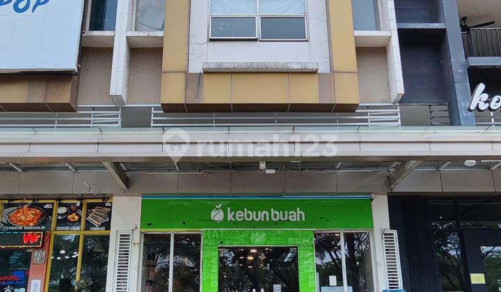 4-Story Shop House Suitable for Investment at Topaz Commercials Summarecon Bekasi