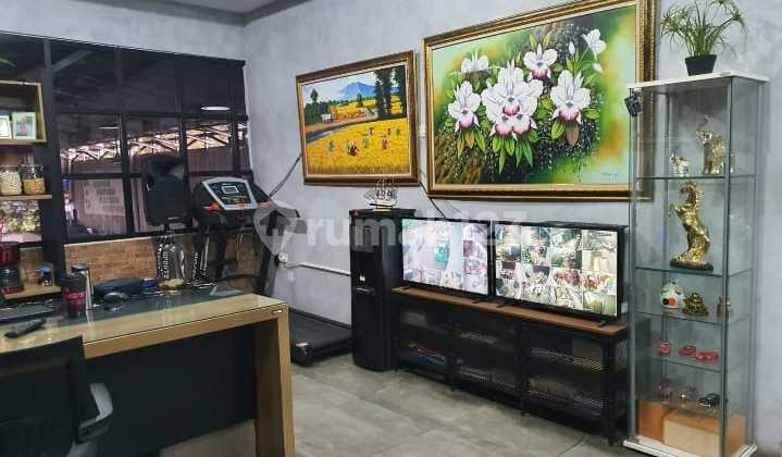 For Quick Sale: Strategic Attached Shop House in Penggilingan, Cakung, East Jakarta 2
