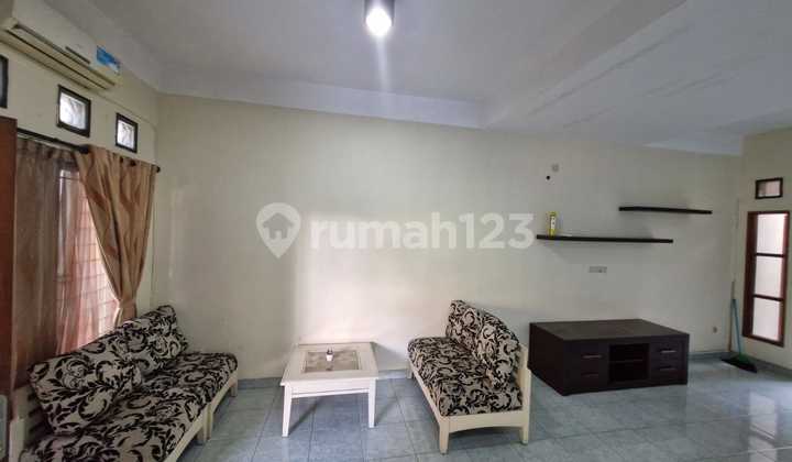 Dijual Rumah 2 Lantai di Perumahan Jatinegara Baru, Jakarta Timur 2