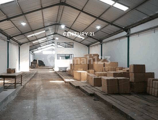 Gudang Siap Pakai bisa Dua Akses di Lingkungan Industri Kaligawe 2