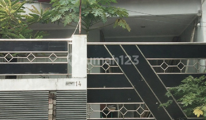 For Sale 2-Story House City Center 5 Minutes from Majapahit 1