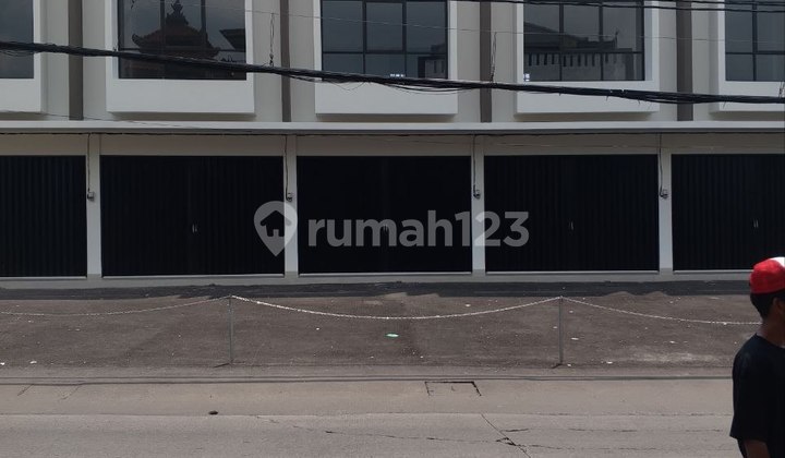 Strategic Shop House Dimensions 4.5X20, Kodau Main Road, Jatiasih, Bekasi City 1