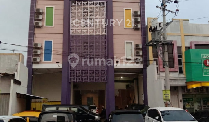 Dijual Hotel Bintang 3 Cocok Buat Kawula Muda yang Suka Traveling