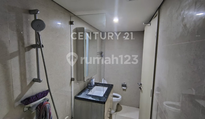 For Sale: Louis Kiene Apartment Simpanglima Semarang 2