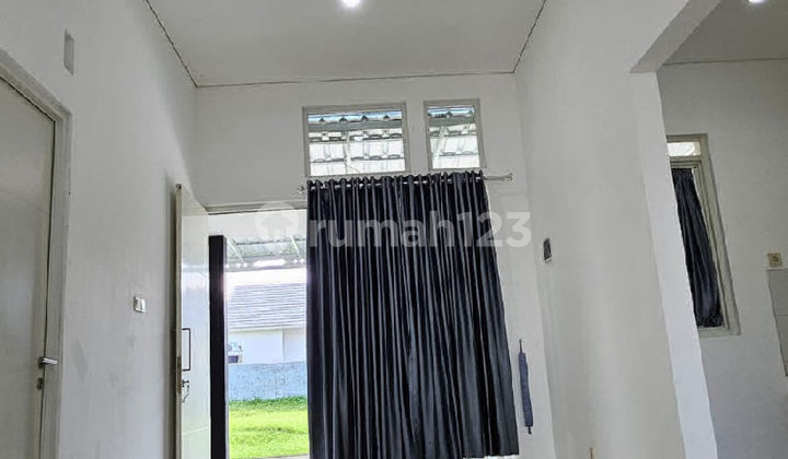 For Sale Modern Minimalist House Suitable for Successful Young Couples 2