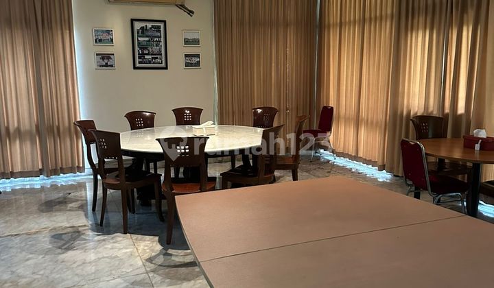 Spacious House in Kayu Putih