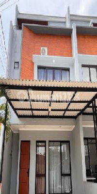 3 Lantai Cuma 1Milyar!! One Gate System Lokasi Strategis Pondasi Cakar Ayam + Borephile