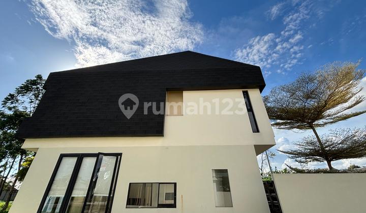 Rumah 5 Menit Dari LRT Harjamukti