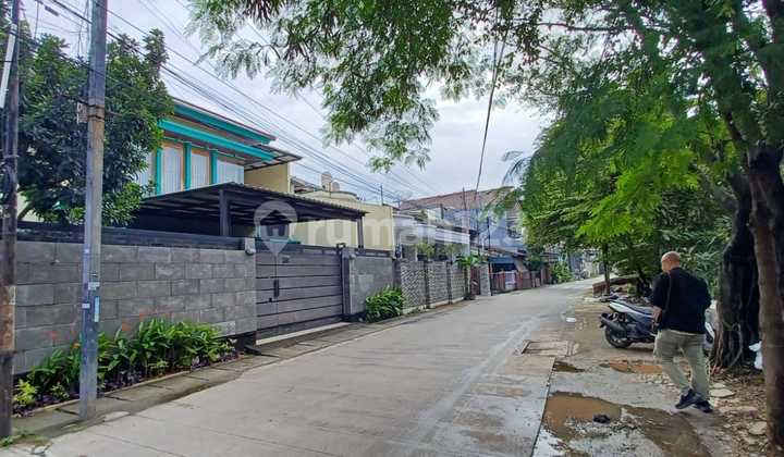 Rumah Nyaman 2 Lantai di Duren Sawit Jakarta Timur 2