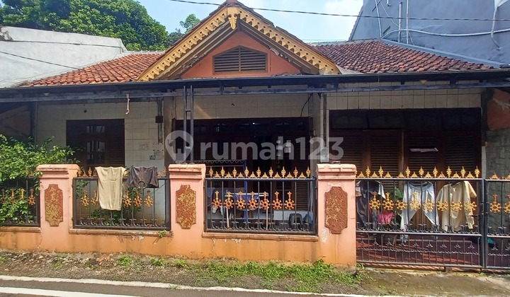 Dijual Rumah Nyaman dan Siap Huni di Kalisari, Pasar Rebo, Jakarta Timur Dijual Rumah Nyaman dan Siap Huni di Kalisari, Pasar Rebo, Jakarta Timur
