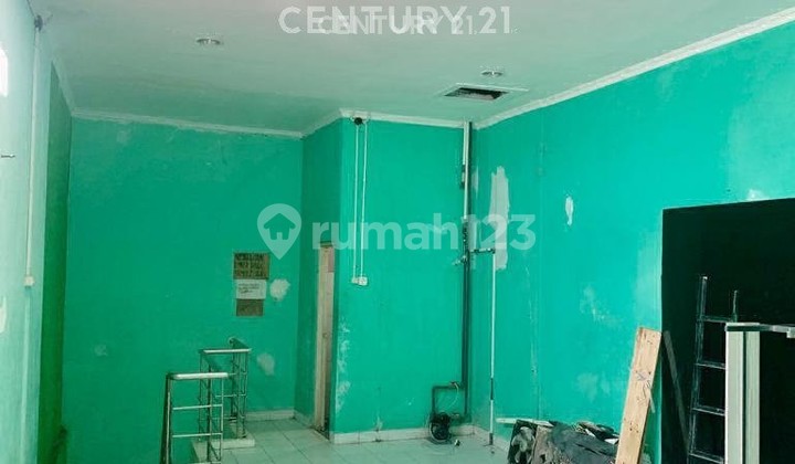 3-Storey Shophouse in Strategic Chinatown Area, City Center 2