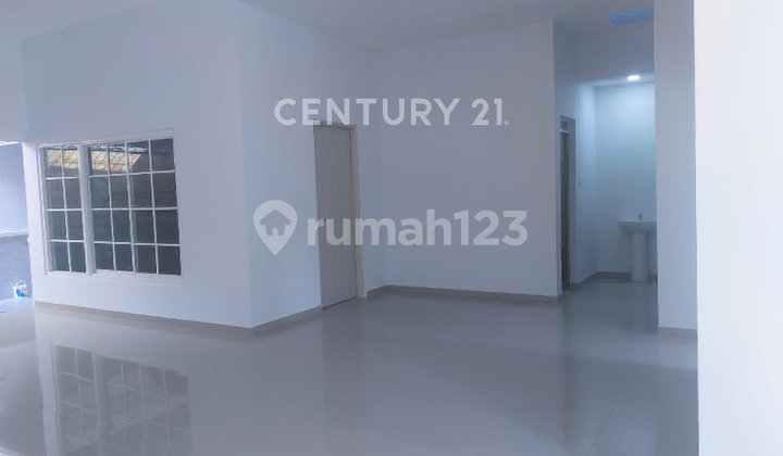 Ready-to-Occupy House, Puri Anjasmoro, Semarang, Close to Airport 2