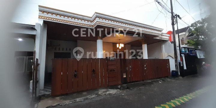 Ready-to-Occupy House in Plamongan Indah, Semarang