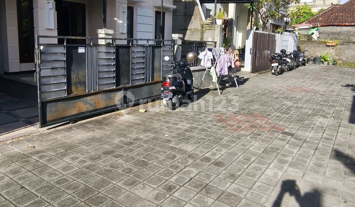 Minimalist House Tukad Petanu Panjer Renon 2