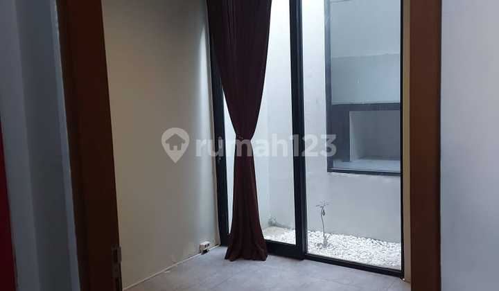 Rumah Minimalis Modern Siap Huni di Taman Ubud Karawaci 2