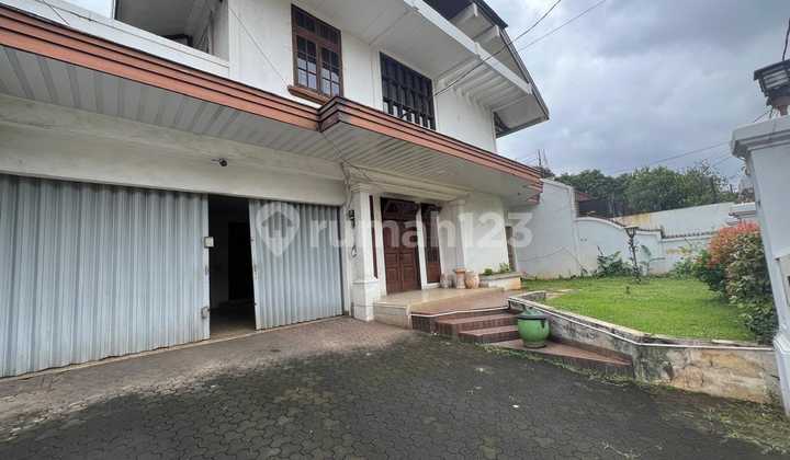 House in Kebon Jeruk near Tosiga, West Jakarta