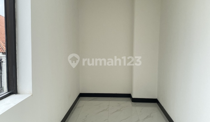 For Rent 4th (Fourth) Floor Pelni Building Kemayoran 2