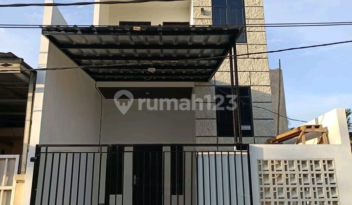 Sweet House for Sale in Harapan Indah