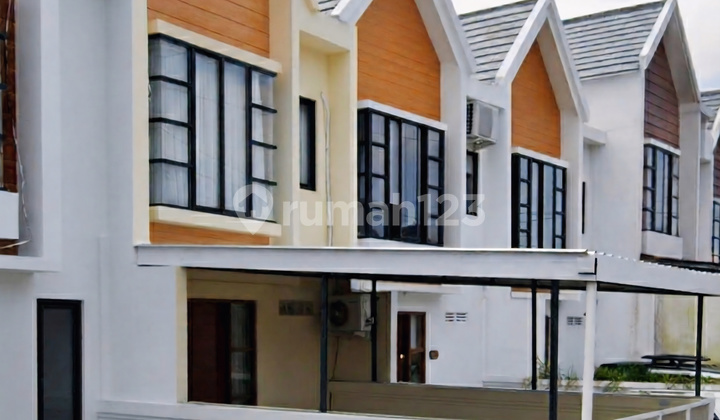 2-Story House in The Nusa Dua Town House Housing Complex, Gandamayu Street, Kampil, Nusa Dua 2