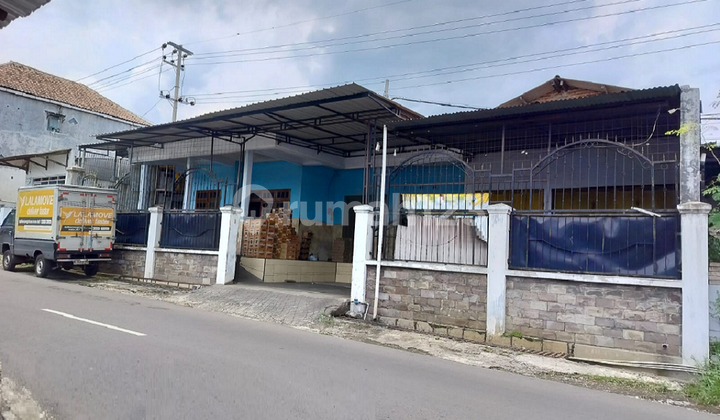 For Quick Sale: Shop Warehouse in Sukorejo Pasuruan For Quick Sale: Shop Warehouse in Sukorejo Pasuruan