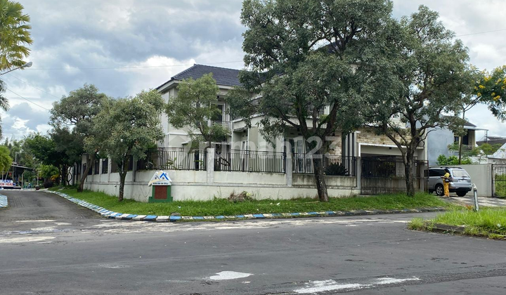 Quick Sale Corner House Malang Quick Sale Corner House Malang