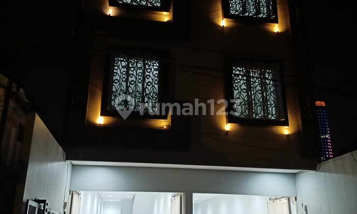 Dijual Ruko Jejer Raya Genteng Surabaya