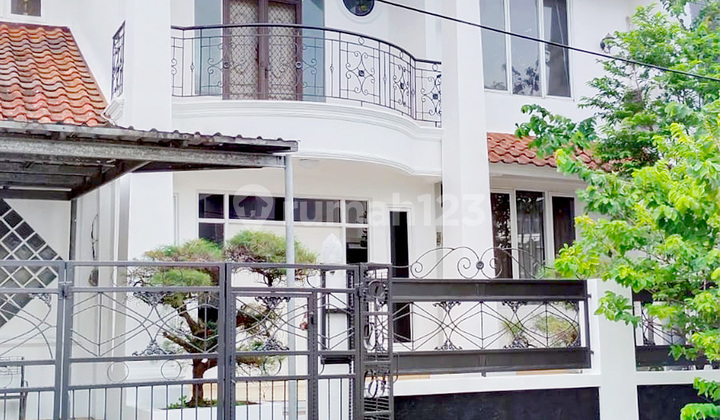 For Sale House in Taman Sentosa Cikarang Besar, Good Condition, Ready to Occupy.