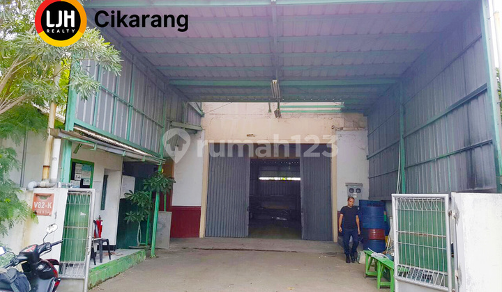 Warehouse with Office for Rent in Jababeka Industrial Area, Cikarang