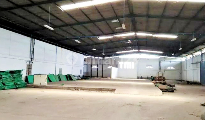 Warehouse for Sale, 5,000M2 Area, on Jl. Syeh Quro Karawang