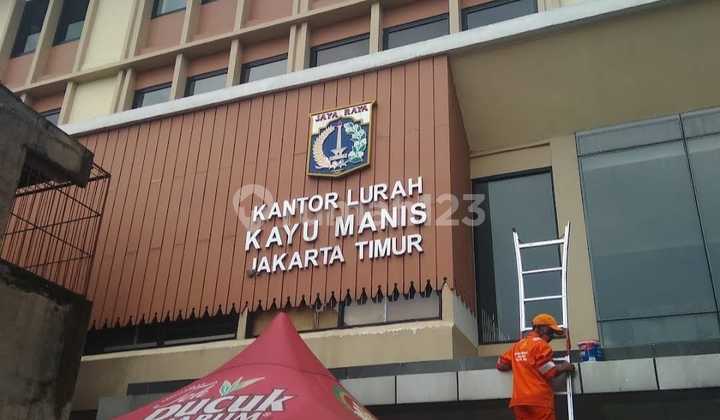 For Sale Beautiful House in Kayumanis, East Jakarta 2