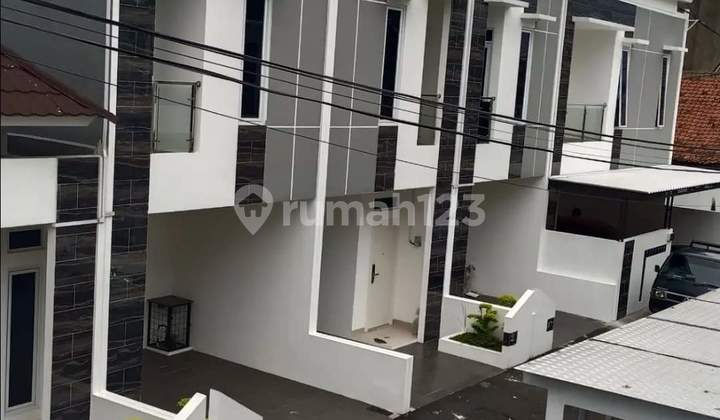 For Sale Luxury 2-Story House in Pisangan Baru, East Jakarta