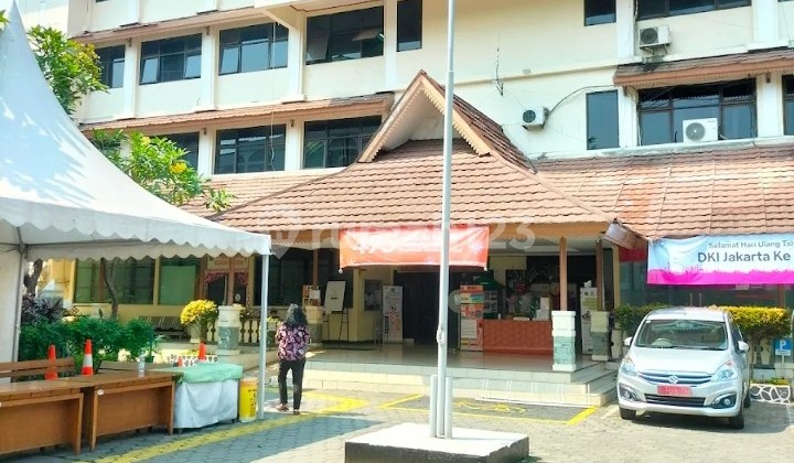 For Sale Cool House with Car Access on Jalan Ekonomi Karang Anyar 2