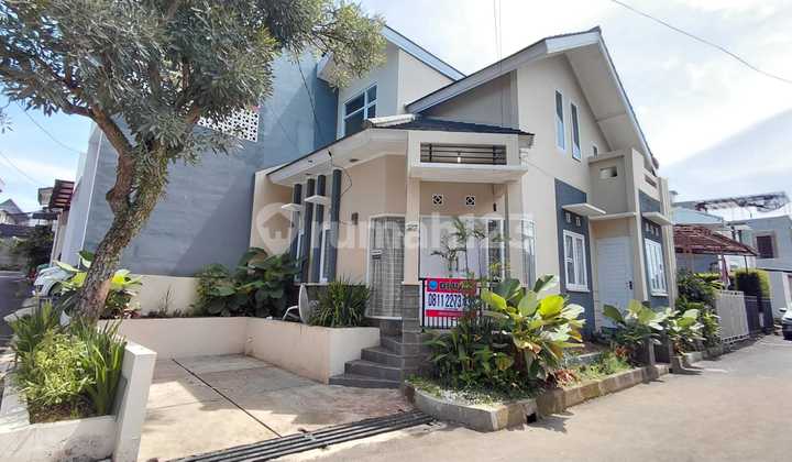 Cihanjuang Complex House Fully Renovated, 6 Minutes to SMPN 10 Cimahi