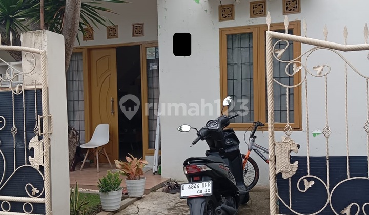 Permata Cimahi House Full Concrete Roof Two Car Access Ready to Occupancy 2