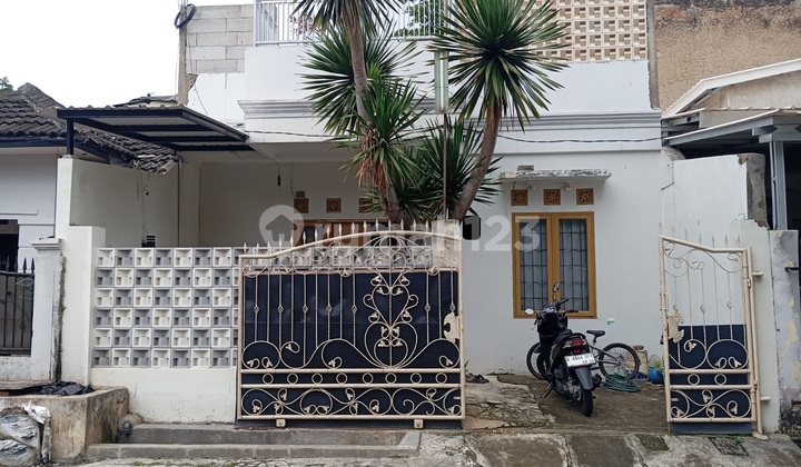 Permata Cimahi House Full Concrete Roof Two Car Access Ready to Occupancy