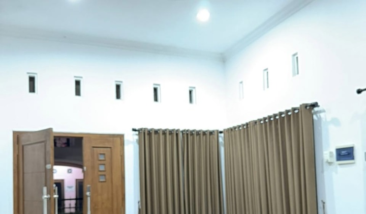 Dijual Rumah SHM. Lokasi Strategis.