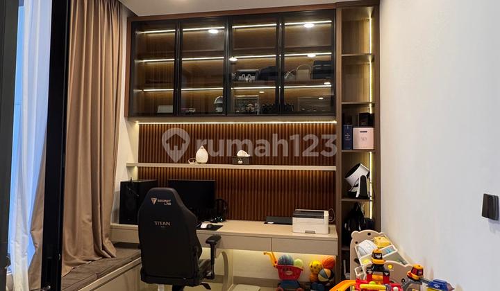 Rumah 3 Lantai Full Furnished Baru Renov SHM di Sunter Rumah 3 Lantai Full Furnished Baru Renov SHM di Sunter