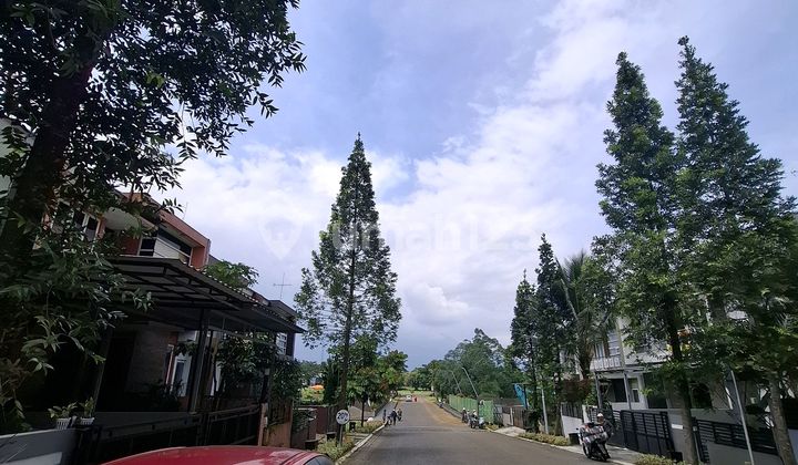 Royal Tajur 2-Story House on Main Road